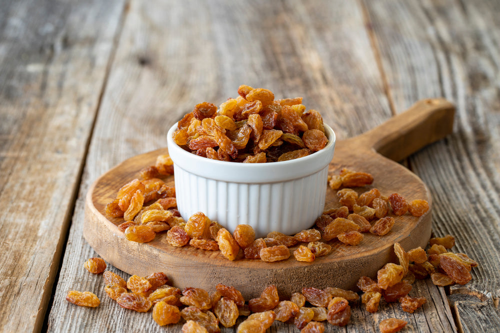 Are Raisins Really Healthy? Sugar, Fiber, and Antioxidant Breakdown
